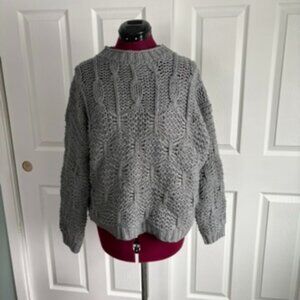 Bluivy Gray Chunky Cable Knit Sweater | S/M
